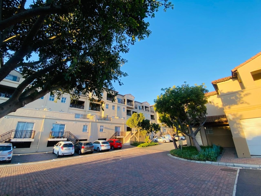 To Let 2 Bedroom Property for Rent in Royal Ascot Western Cape